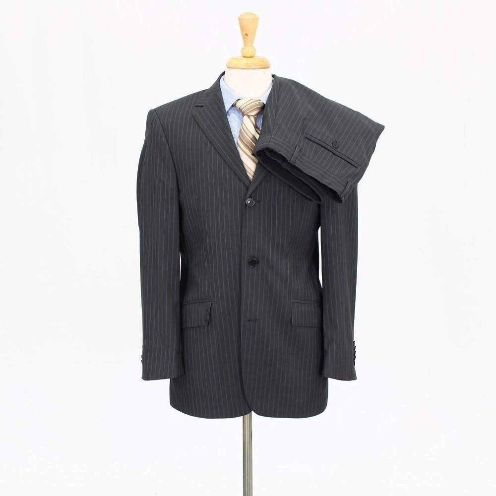 Sarar 38S 32x29 Gray Striped 2-Piece Wool 3-Button Suit R359